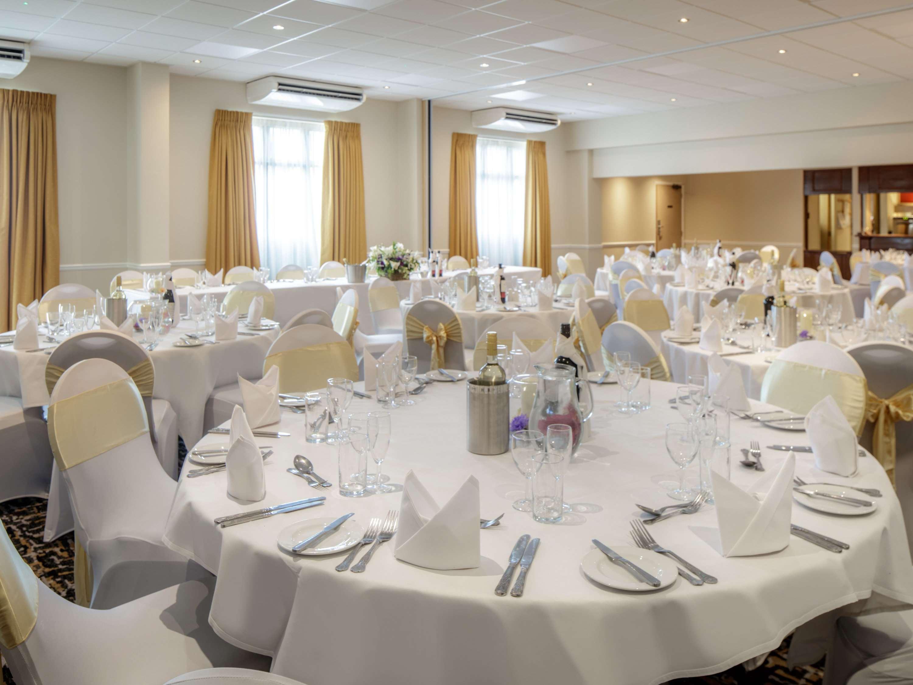 Mercure Hatfield Oak Hotel מראה חיצוני תמונה
